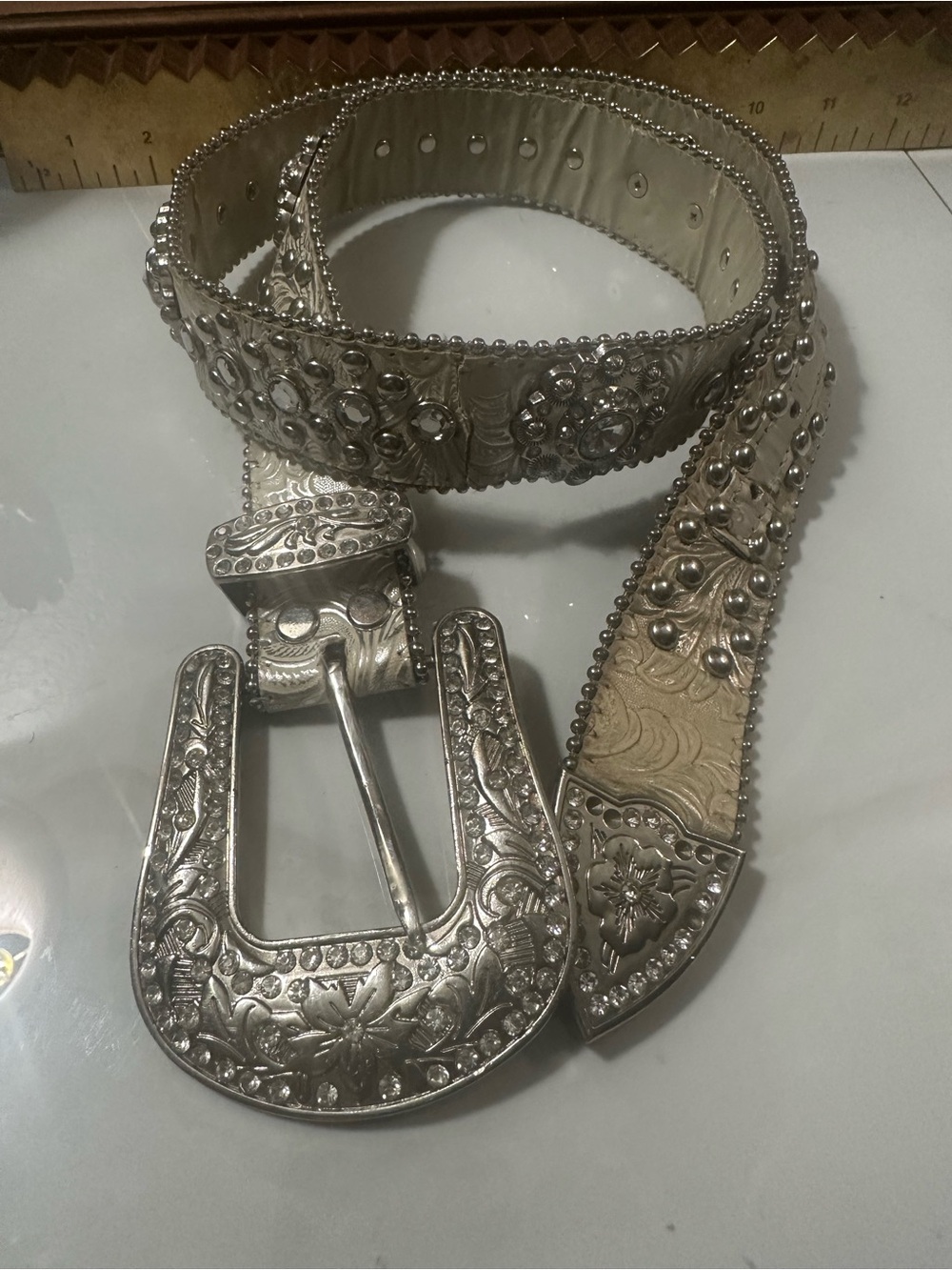 Silver Western-Style Embossed Women's Belt with Ornate Buckle